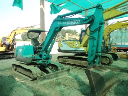 ละอองดาวแทรคเตอร์ ขาย รถแบคโฮ ยี่ห้อ KOBELCO SK 045 มือสองเก่าจากนอกสภาพดีราคาถูก พร้อมสำหรับการใช้งาน