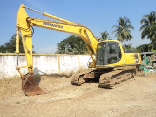 ละอองดาวแทรคเตอร์ ขายรถแบคโฮยี่หัอ KOMATSU PC210-6 มือสองเก่าจากนอกสภาพดีราคาถูก พร้อมสำหรับการใช้งาน