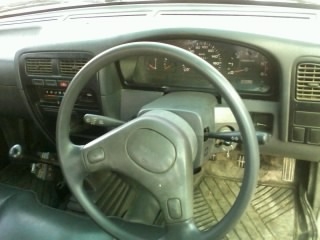 นิสสัน BIG-M  ปี 95 จอโค้ง ฝ่าเเดงมัน เครืองดีมาก