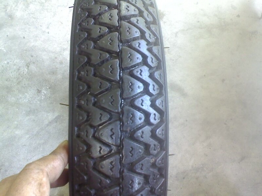 ยางรถป๊อบ 3.00-10 ยางรถป๊อบ 3.00-10