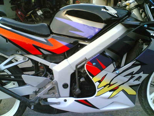 ขาย Honda NSR150RRWเล่มทะเบียนเต็มพร้อมชุดโอนเครื่องสมบูรณ์มาก