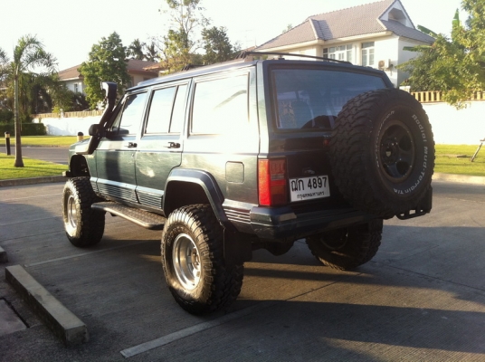 ขาย CHEROKEE 97 ยกเต็มคอยล์สปริงติดแก็สสภาพสุดคุ้ม