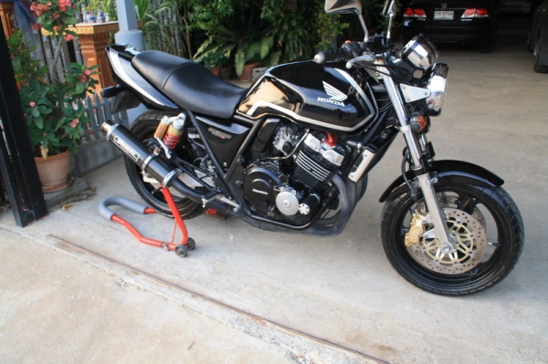 >>ขาย CB 400 ปี 98 เวอร์ชั่น S ไมล์แดง  สรรพสามิตแท้ แห้งเดิม สวยจุงเบย  79000