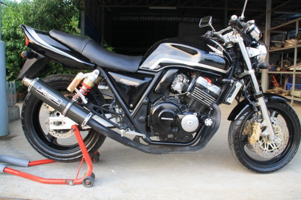 >>ขาย CB 400 ปี 98 เวอร์ชั่น S ไมล์แดง  สรรพสามิตแท้ แห้งเดิม สวยจุงเบย  79000