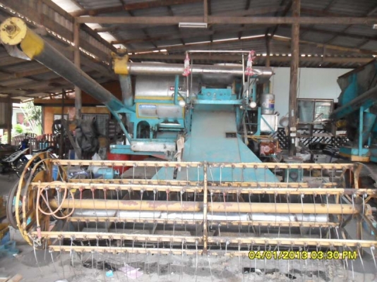 รถเกี่ยวข้าว ปั้มไดกิ้น ปั้นแฝดเบอร์ 21 เครื่อง Isuzu 6HH 210 แรง ตัวเดิน 10HT