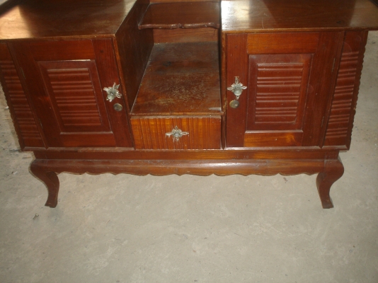 หลินรัชดา 081-585-6957 โต๊ะเครื่องแป้งสักแท้ 5000บาท