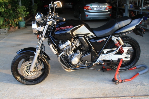 ขาย CB 400 ปี 93 สรรพสามิตแท้ ท่อเลสทั้งเส้น ปลายโยชิ