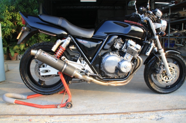 ขาย CB 400 ปี 93 สรรพสามิตแท้ ท่อเลสทั้งเส้น ปลายโยชิ