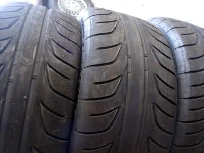 ยางเทพๆ RE01R 205/50/16 สภาพเทพ 3เส้น 2,500