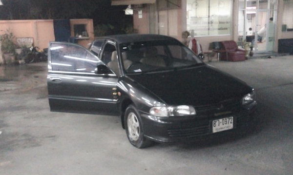 E-car ราคาสุดคุ้ม เกียร์ออโต้ กระจกไฟฟ้า เครื่องเดินเรียบ สภาพพร้อมใช้