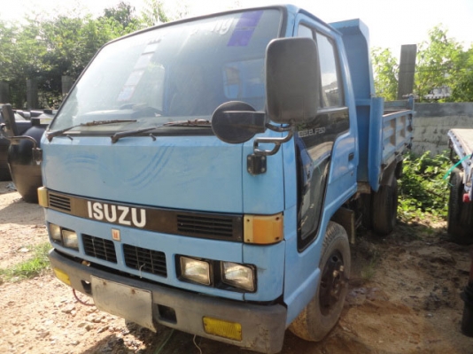 6 ล้อดั้ม ISUZU NKR 110 แรง เครื่อง 4BE1 เกียร์สั้น รถประกอบ