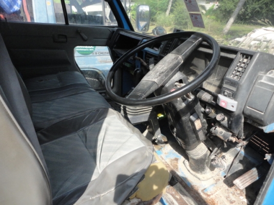 6 ล้อดั้ม ISUZU NKR 110 แรง เครื่อง 4BE1 เกียร์สั้น รถประกอบ