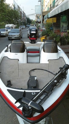 ขายเรือ BASS NITRO NX882 DC135HP Optimax สีขาว/แดง