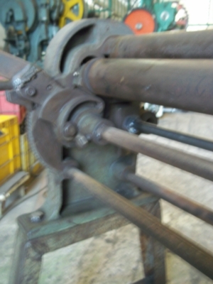 ขายแท่นม้วนเหล็ก ของนอก ขนาด 1200 mm ราคา 14000