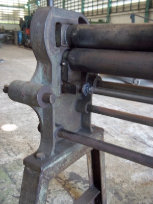 ขายแท่นม้วนเหล็ก ของนอก ขนาด 1200 mm ราคา 14000