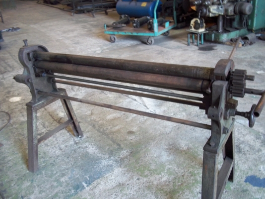 ขายแท่นม้วนเหล็ก ของนอก ขนาด 1200 mm ราคา 14000