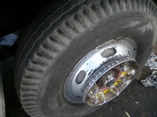 ขายรถ 10 ล้อ เพลาเดียว กระบะเหล็กคอกเกษตรไม่ดั้ม ISUZU นางฟ้า 195 รถสวยมาก สนใจรีบโทรเลยครับ