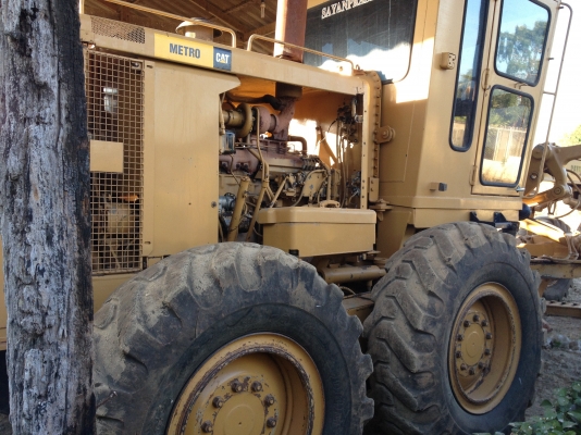 ขายรถเกรดCAT 12 G พร้อมรถบด