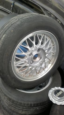 ขายล้อแม็กนอกbbsแท้ฝาครบ ขอบ14 4รู100สภาพไหม่ครับ ยางปี06 ครับ 4เส่น