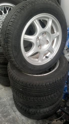 ขายล้อนอกครับไม่เคยวิ้งในไทยยางหนาๆ ปี10 ล้อพร้อมยางคุ้มๆ