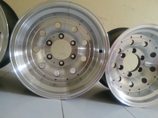 ขาย  หยดน้ำขอบขอบ15ลึกๆ