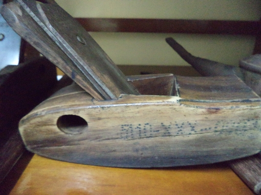 ขายกบไม้ธรรมศักดิ์ 6 นิ้ว ราคาถูก มาอีกแล้ว ขายกบไม้ธรรมศักดิ์ 6 นิ้ว ราคาถูก มาอีกแล้ว