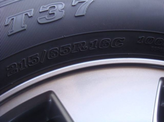 ขายล้อแม็ก ยาง VIGO CHAMP 5 รู ป้ายแดง 15900 ขายล้อแม็ก ยาง VIGO CHAMP 5 รู ป้ายแดง 15900