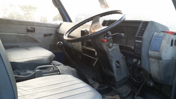 ขายด่วน รถ6ล้อติดเครน 3ตัน