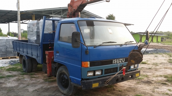 ขายด่วน รถ6ล้อติดเครน 3ตัน