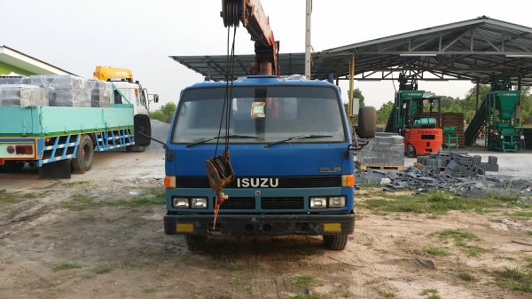 ขายด่วน รถ6ล้อติดเครน 3ตัน