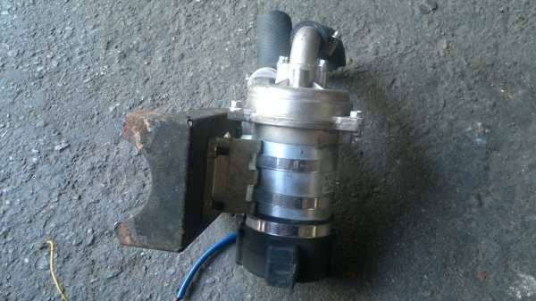 ปั๊มน้ำ DC 24 V มาจากญี่ปุ่นมือสองครับ ปั๊มน้ำ DC 24 V มาจากญี่ปุ่นมือสองครับ