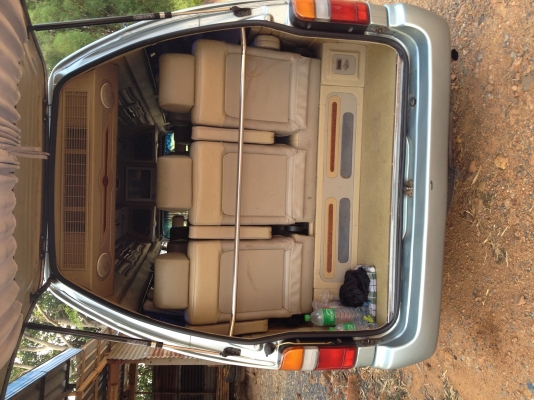 ขายด่วน รถตู้ TOYOTA หัวจรวด ตาเพชร  VIP เต็มๆ