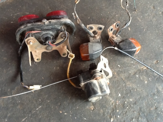 ชุดไฟท้าย+ไฟเล้ียวหลัง มอเตอร์วาล์ว ชุดไฟท้าย+ไฟเล้ียวหลัง มอเตอร์วาล์ว