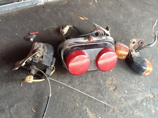 ชุดไฟท้าย+ไฟเล้ียวหลัง มอเตอร์วาล์ว