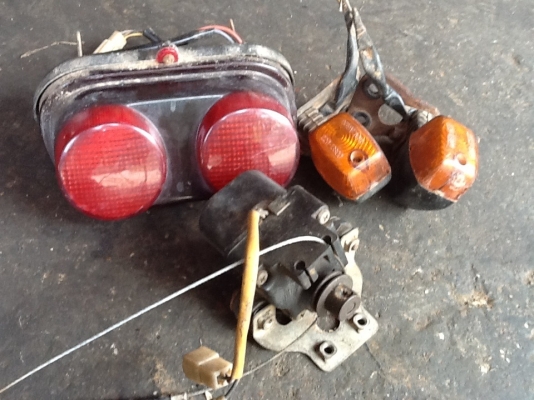 ชุดไฟท้าย+ไฟเล้ียวหลัง มอเตอร์วาล์ว ชุดไฟท้าย+ไฟเล้ียวหลัง มอเตอร์วาล์ว