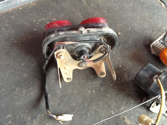 ชุดไฟท้าย+ไฟเล้ียวหลัง มอเตอร์วาล์ว ชุดไฟท้าย+ไฟเล้ียวหลัง มอเตอร์วาล์ว