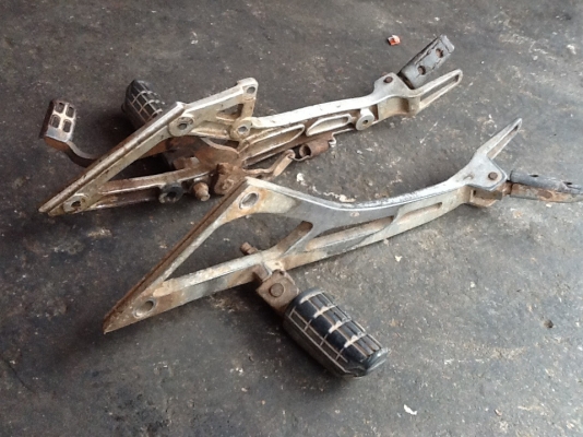 พักเท้า + หม้อน้ำtzr