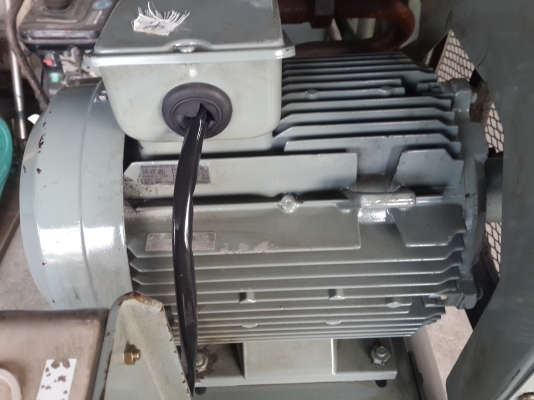 ขาย ปั้มลมถัง HITACHI 7.5 KW มือสองญี่ปุ่น ขาย ปั้มลมถัง HITACHI 7.5 KW มือสองญี่ปุ่น