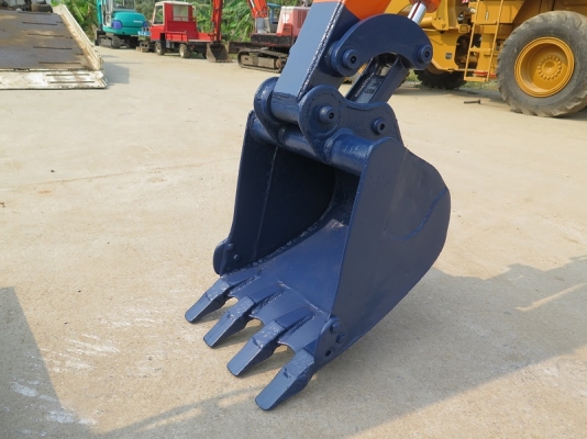 รถขุด แบคโฮล HITACHI - EX35 ทำสีใหม่ มือสองญี่ปุ่น นำเข้าเอง ยังไม่เคยใช้งานในไทย