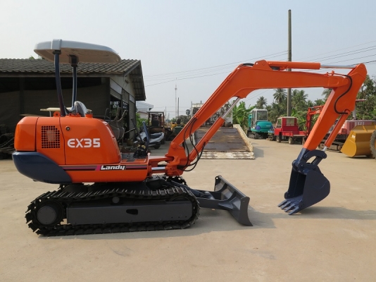 รถขุด แบคโฮล HITACHI - EX35 ทำสีใหม่ มือสองญี่ปุ่น นำเข้าเอง ยังไม่เคยใช้งานในไทย