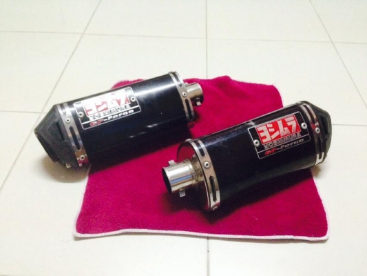 ขายท่อ yoshimura มือสอง สองใบ1500.- ขายท่อ yoshimura มือสอง สองใบ1500.-