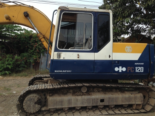 ขายKOMATSU PC 120-5 ตัวเดินใหญ่ ซีเรียลสูง สภาพพร้อมใช้
