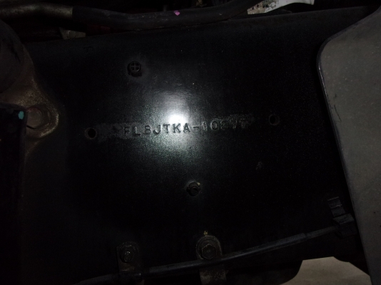 ขาย 10ล้อ ฮีโน่ เมก้า 220 แรง ยาว 7.50 ปี 2011 สภาพสวยเดิมกว่า 90 \%เครื่องดี พร้อมใช้งาน ชมก่อนได้ครับ สนใจติดต่อ 081-9425443