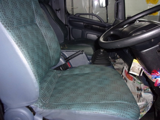 ขาย 10ล้อ ฮีโน่ เมก้า 220 แรง ยาว 7.50 ปี 2011 สภาพสวยเดิมกว่า 90 \%เครื่องดี พร้อมใช้งาน ชมก่อนได้ครับ สนใจติดต่อ 081-9425443