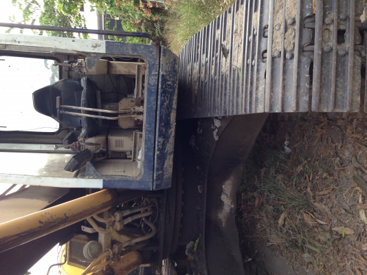 ขายKOMATSU PC 200-5 ซีเรียลสูง ช่วงล่างแน่น ไฟฟ้าครบ มีเล่ม สภาพพร้อมใช้