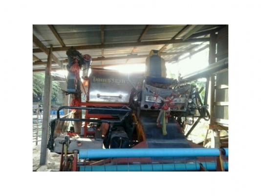 ขายรถเกี่ยวไทยเจริญอุ้ม2.5ตัน เครื่อง195เทอร์โบ สภาพพร้อมใช้งาน ขายรถเกี่ยวไทยเจริญอุ้ม2.5ตัน เครื่อง195เทอร์โบ สภาพพร้อมใช้งาน