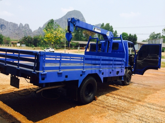 ขาย6ล้ออีซูซุ NKR ติดเครนทาดาโน่  2.5 ตัน 3 ปลอก สภาพสวย พร้อมใช้