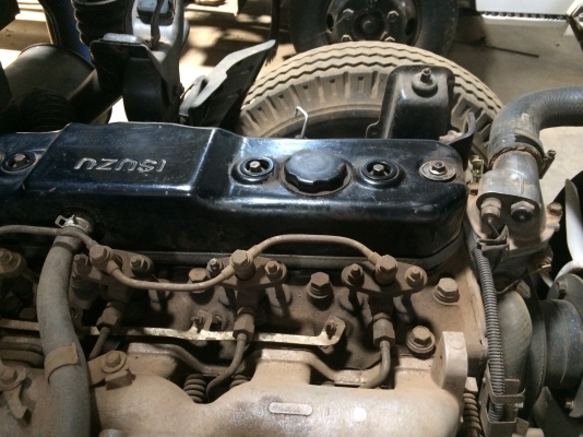 ขาย6ล้ออีซูซุ NKR ติดเครนทาดาโน่  2.5 ตัน 3 ปลอก สภาพสวย พร้อมใช้