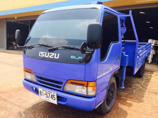 ขาย6ล้ออีซูซุ NKR ติดเครนทาดาโน่  2.5 ตัน 3 ปลอก สภาพสวย พร้อมใช้