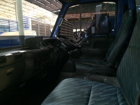 ขาย6ล้ออีซูซุ NKR ติดเครนทาดาโน่  2.5 ตัน 3 ปลอก สภาพสวย พร้อมใช้